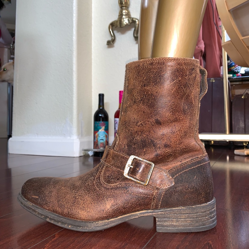 Ariat Distressed Leather Boots 10 D Men’s
